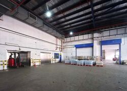 EAC BUILDING (D5), Warehouse #581354901